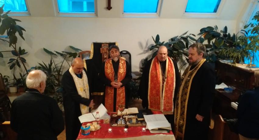 Контрадикция и структури в Библията